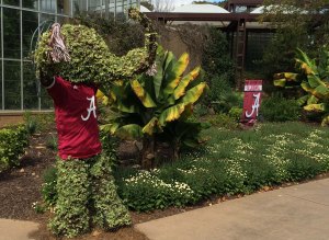 Alabama topiary